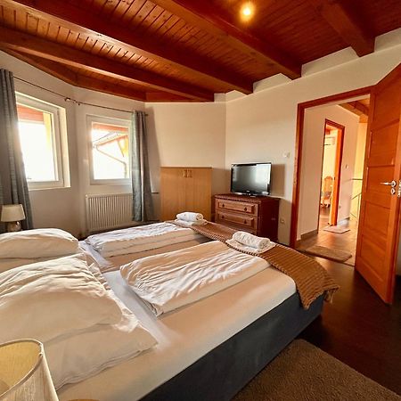 Villa Somlyo Fot Εξωτερικό φωτογραφία
